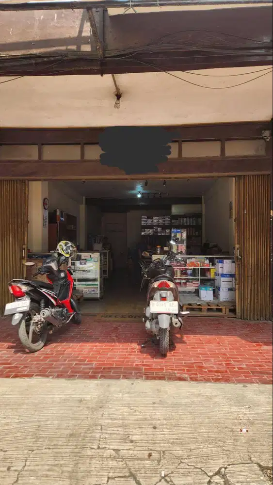Ruko 3 Lantai Lokasi Strategis pasar Induk Caringin Siap Pakai