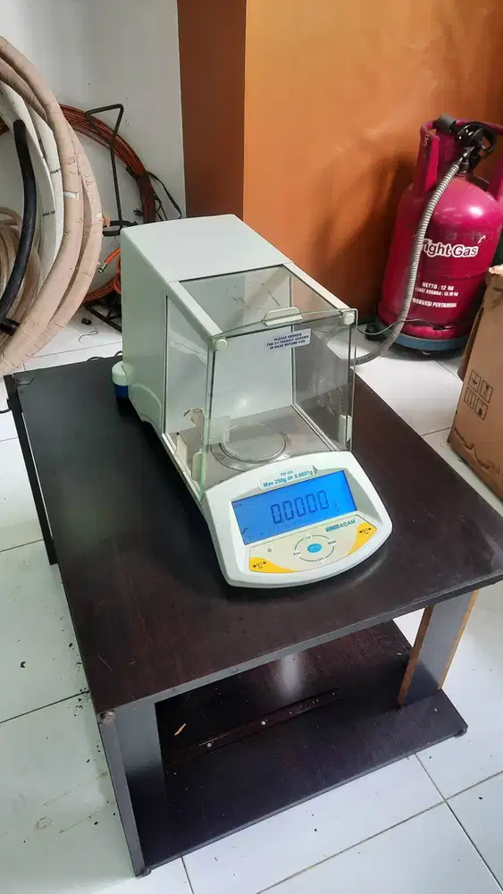 TIMBANGAN Analytical Balances - ADAM PW254 (250 x 0.0001 g)