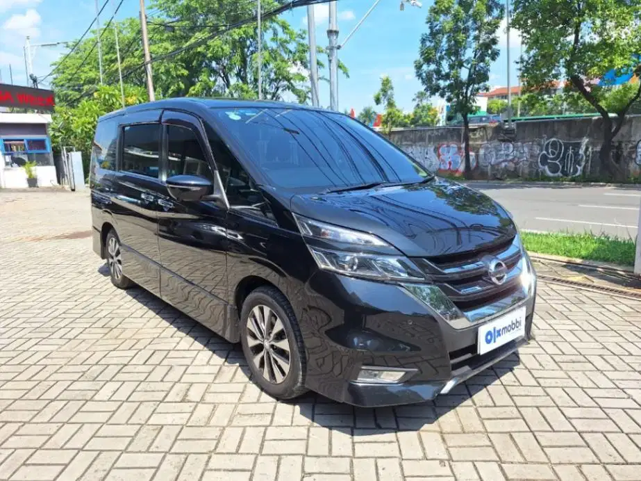 LOW DP Nissan Serena 2.0 Highway Star Bensin-AT 2019 SRB