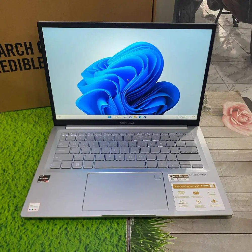 New Asus VivoBook M1403QA Ryzen 5-5600H 16GB 512GB 14 OLED Windows 11