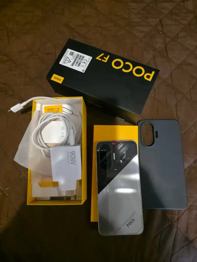 Poco f7 like new