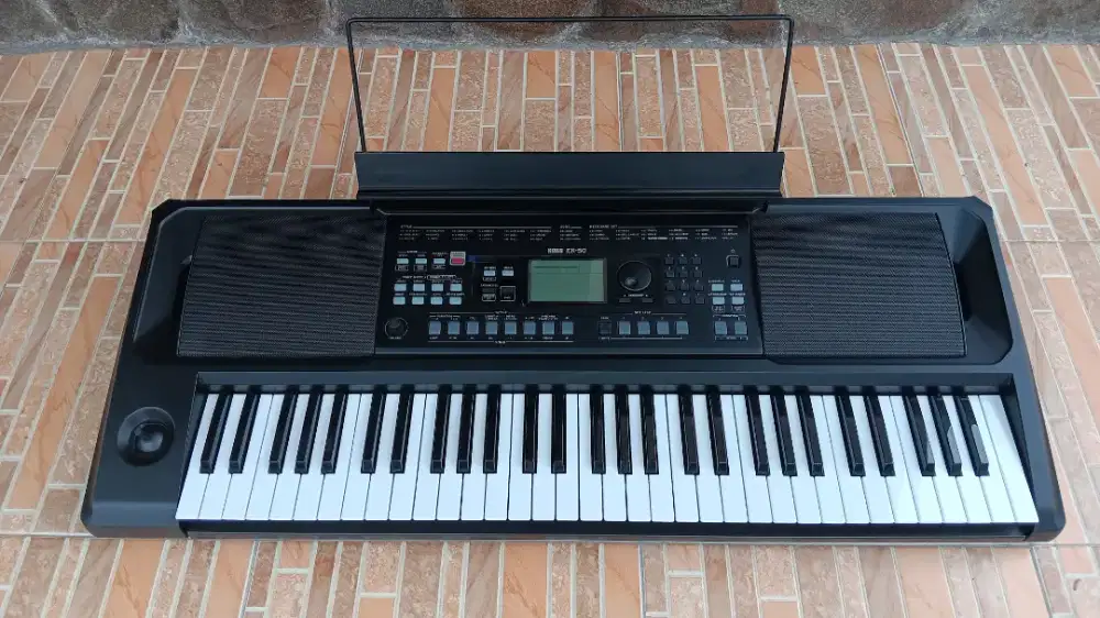 Keyboard Korg EK50