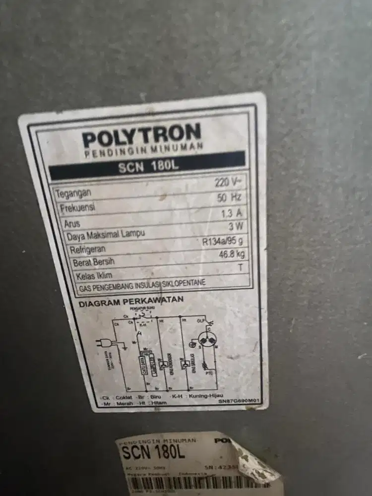pendingin minuman polytron