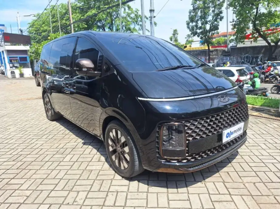 LOW DP Hyundai Staria 2.2 Signature 7 Solar-AT 2021 SMK