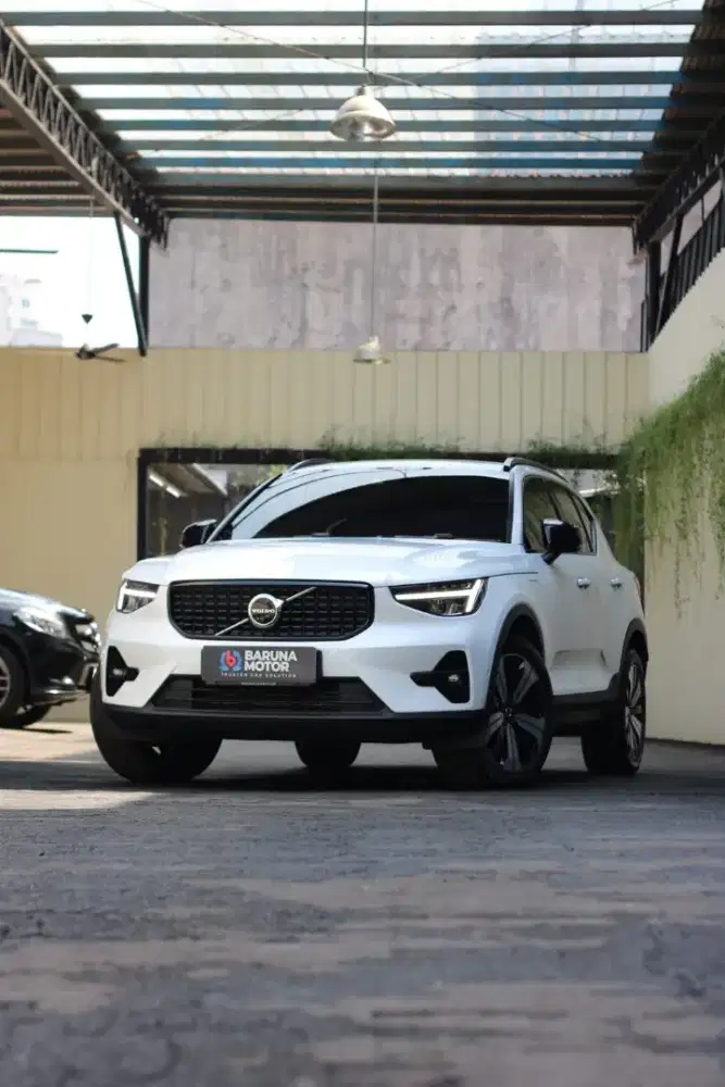 (Hybird) VOLVO XC40 XC 40 XC90 XC 90 T5 RECHARGE FACELIFT 2023 Putih