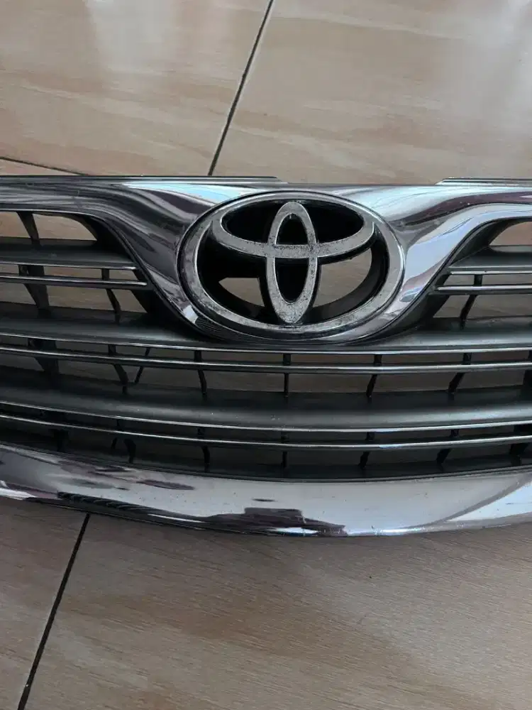 Jual gril depan Toyota Camry 2007 bekas