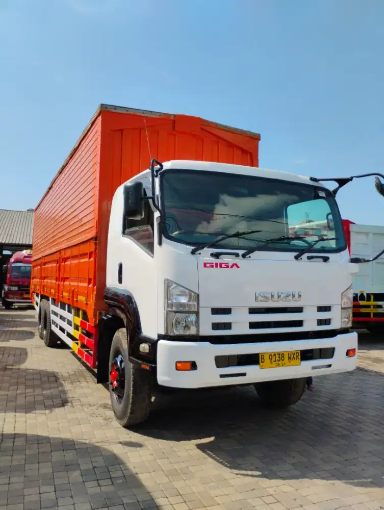 Truk Wingbox Isuzu Giga FVM 34 T 2018 (Ready Stok Banyak)