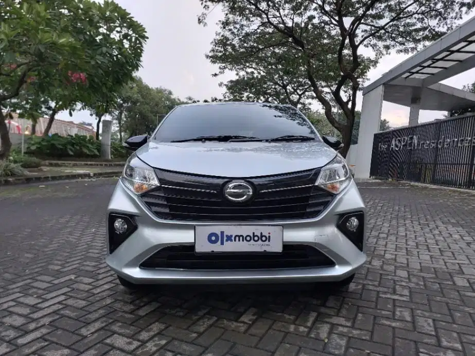 DP MURAH Daihatsu Sigra 1.2 R Bensin-MT 2020 Silver CTIRB