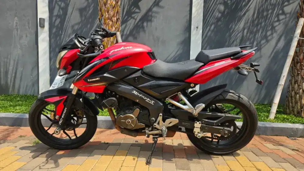 KAWASAKI PULSAR