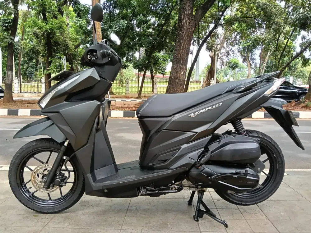 DIJUAL CASH HONDA VARIO LED OLD 150 THN 2017 PAJAK IDUP