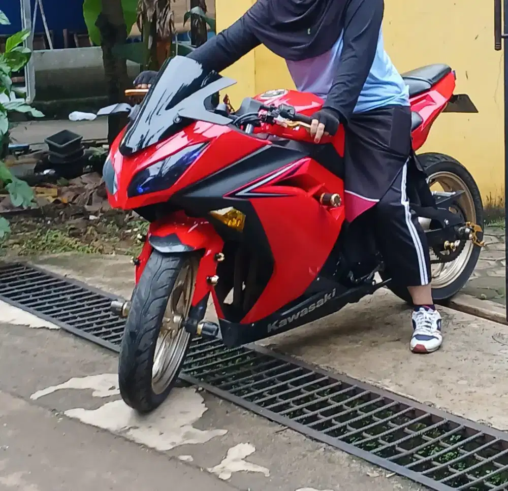 Di jual Ninja 250 FI