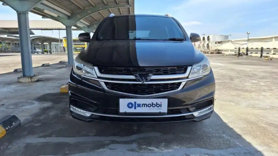 DP Rendah  8JT Wuling Cortez 1.5S T Lux+ Bensin-AT 2021 Hitam