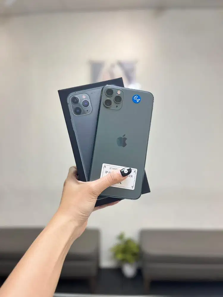 Iphone 11 PM 64GB fullset mulus nominus bergaransi terima tt cof kredi