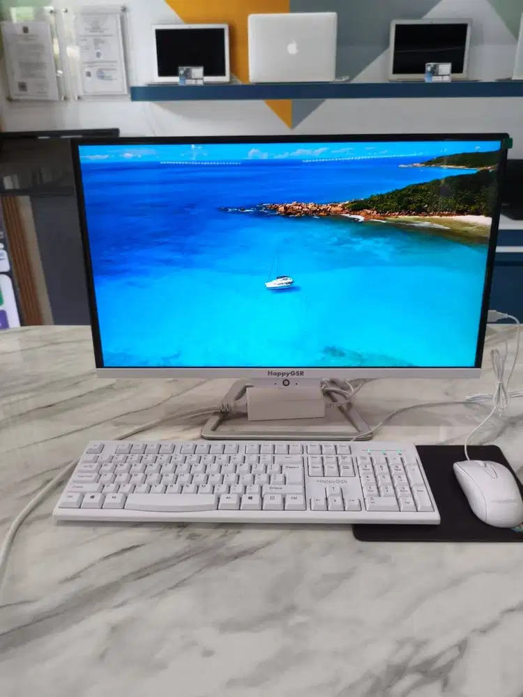 AIO Desktop i7 8GB 24 Desain Ringkas, Performa Optimal