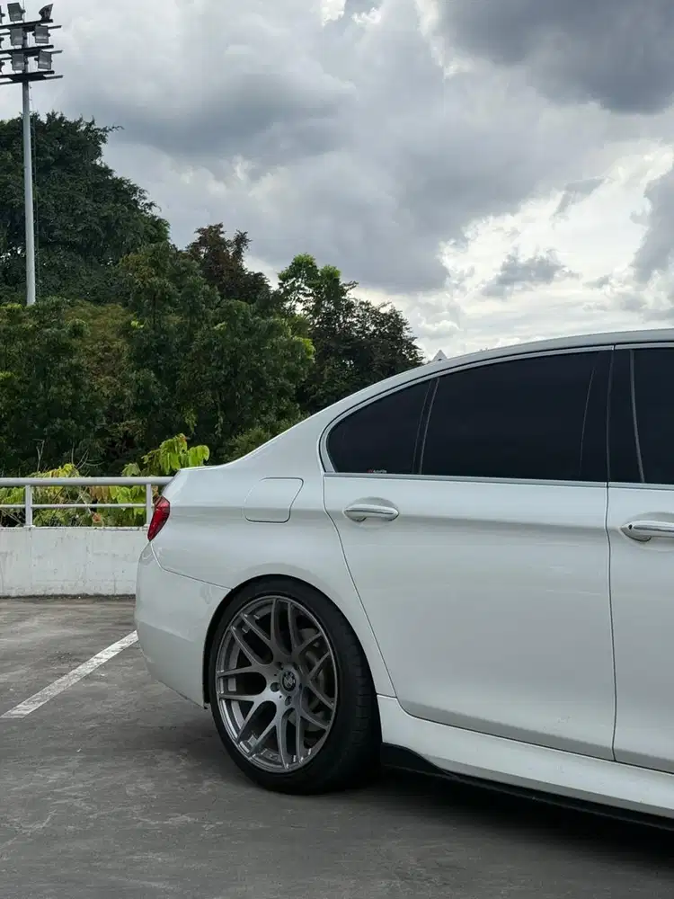 BMW 528i 2014 Bensin