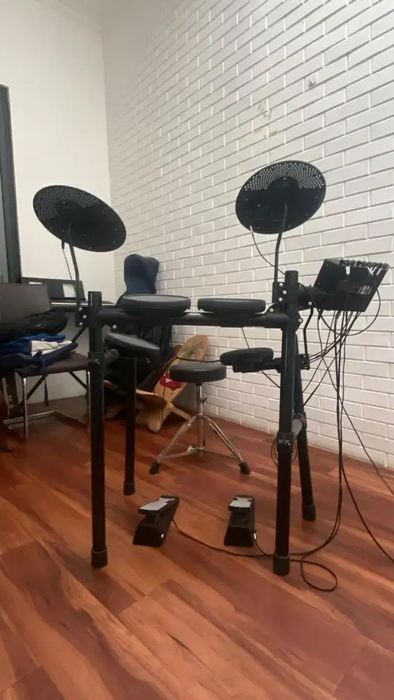 Drum Elektrik Yamaha DTX-402 K