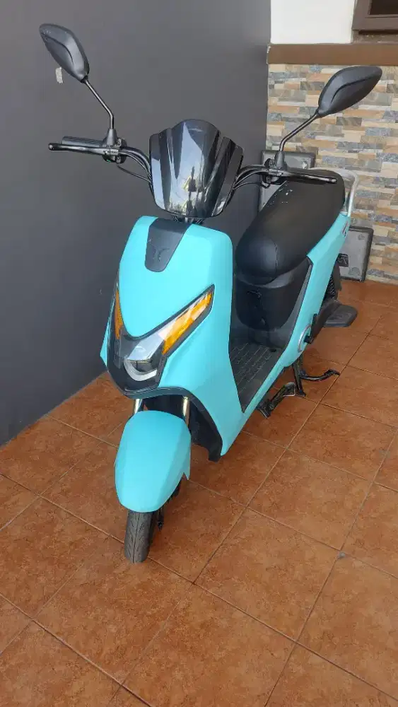 Sepeda listrik uwinfly D70