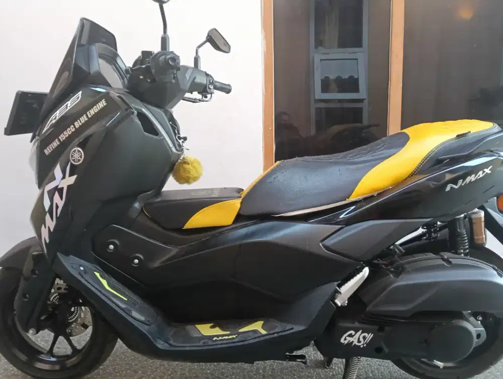 NMAX 2024 Ahir mulus seperti baru, km 2100, pajak baru.