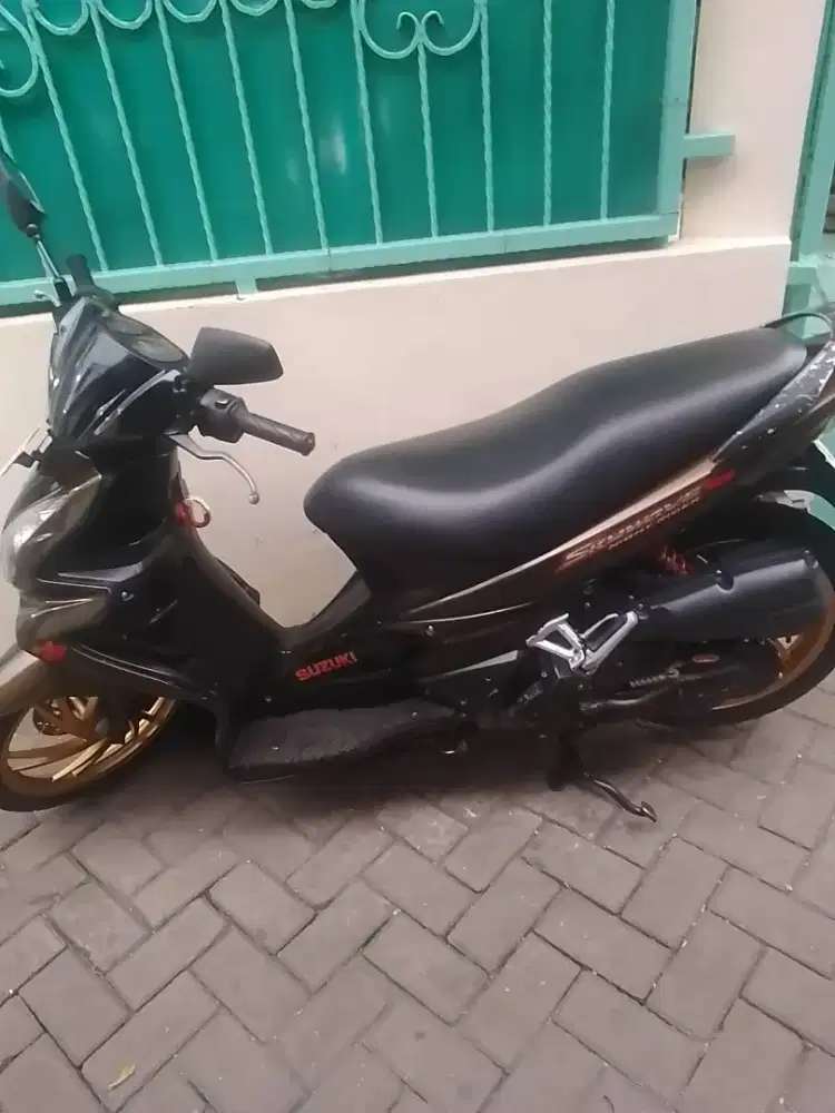 Dijual motor Suzuki skywave th.2008/2009 ss BPKB+stnk