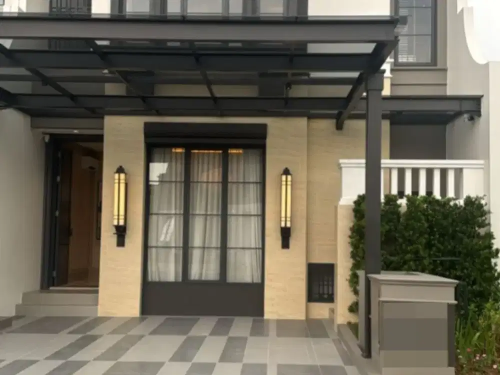 Dijual Rumah 3 lantai lokasi strategis dan nyman di Bellefont East Gading Serpong,  tipe 8x16