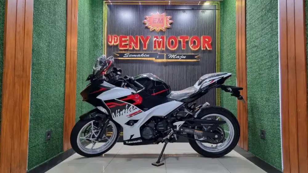 UD ENY MOTOR - Kawasaki New Ninja 250 Keyless thn 2019 istimewa