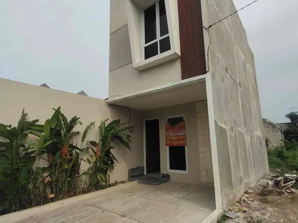 RUMAH  2  LANTAI  HARGA 550JUTA  NEGO
