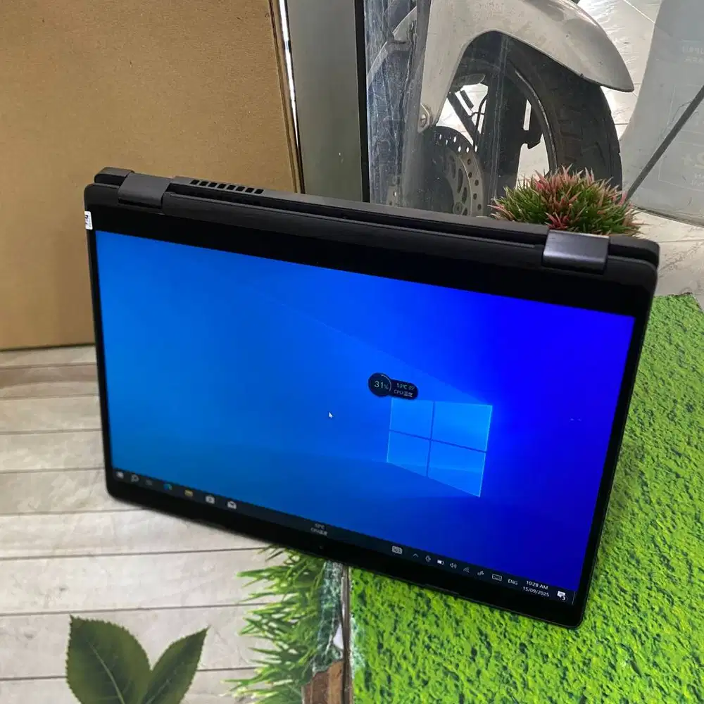 Dell Latitude 5300 2-in-1 Core i7-8665U 8GB 256GB 13,3FHD Flip Win 11