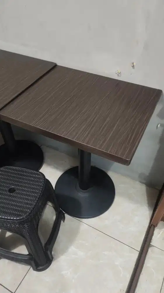 Dijual Meja Cafe Resto Edisi Kepepet