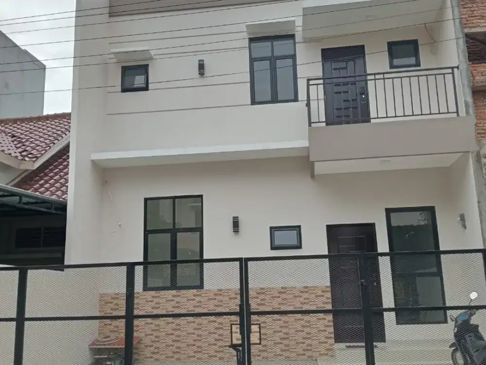 Rumah di Metland Puri, Bagus dan Siap Huni