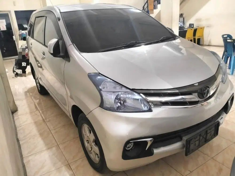 Toyota avanza E AT 2015