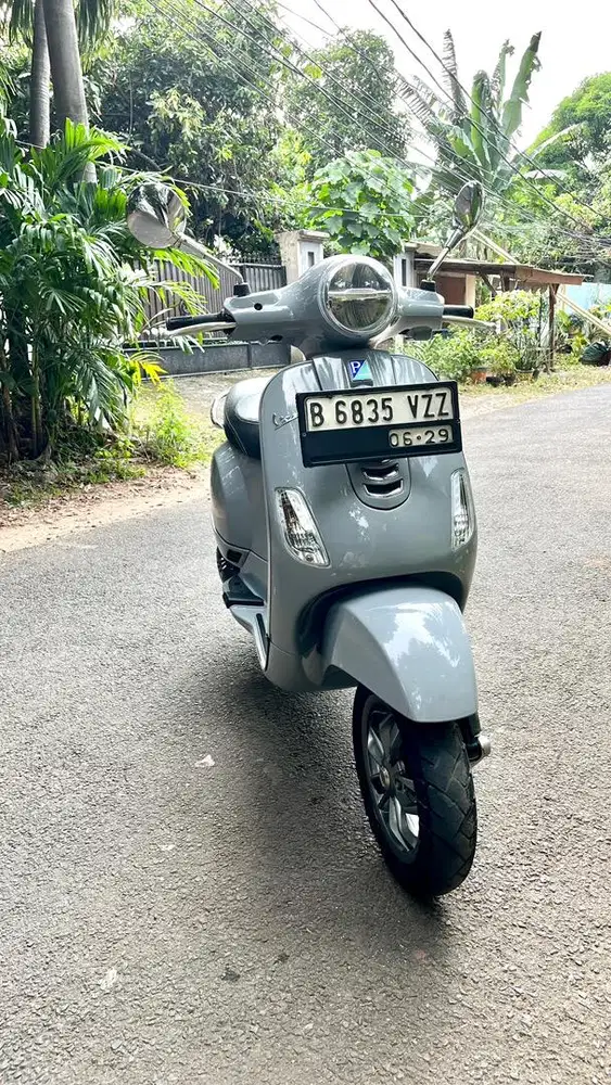 Vespa LX 125cc Tahun 2024