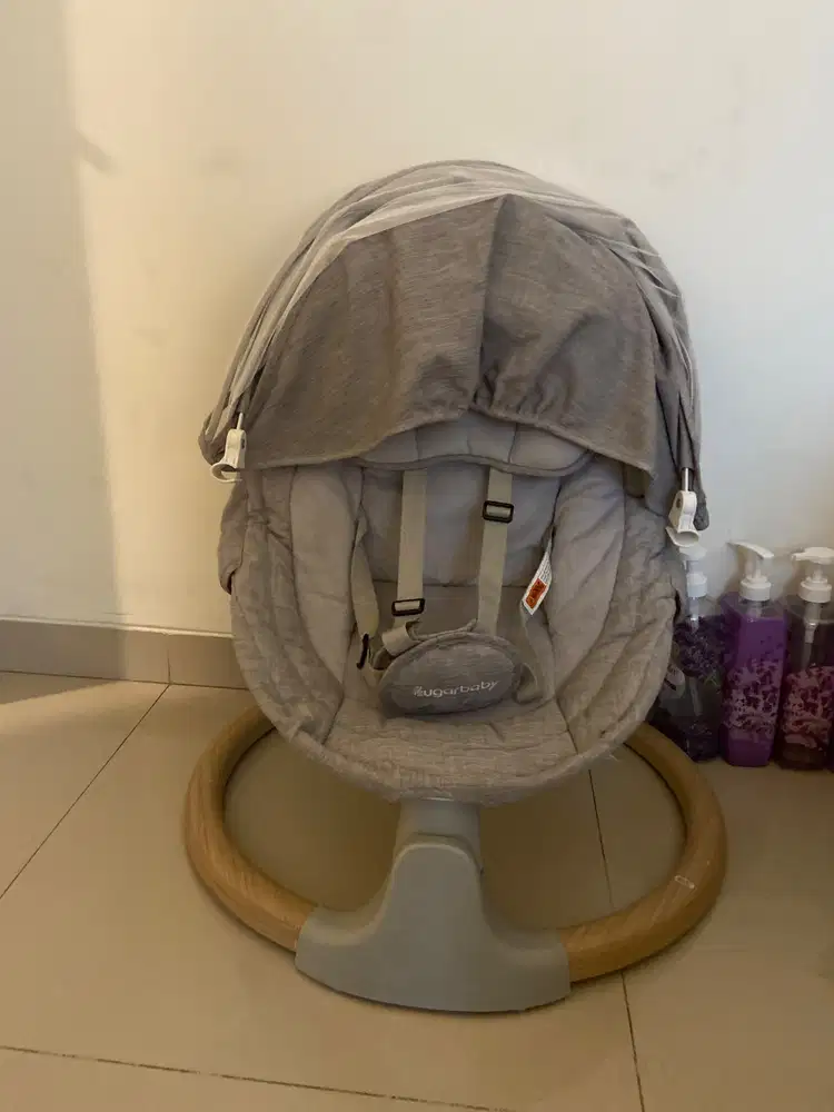 Ayunan Bayi Sugarbaby Hug Me Automatic with table