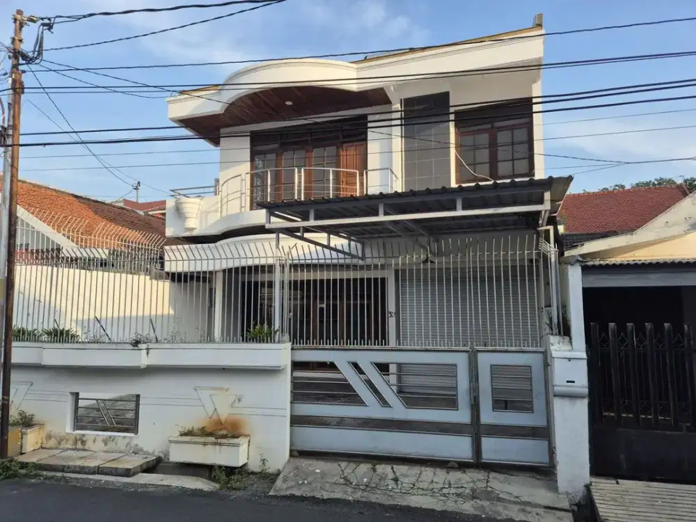 Disewakan Rumah Lokasi Strategis Pusatkota Di Seteran Selatan Semarang