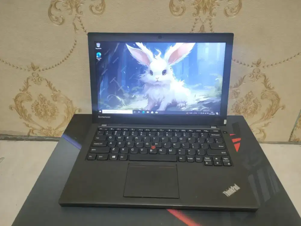 Laptop Lenovo Thinkpad X240 -CORE I5 GEN4 -HDD 500GB -8GB -SIAP PAKAI
