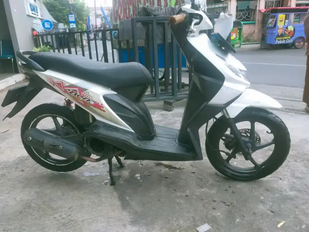 DIJUAL BEAT KARBU PUTIH  tahun 2011(Nego Tipis)