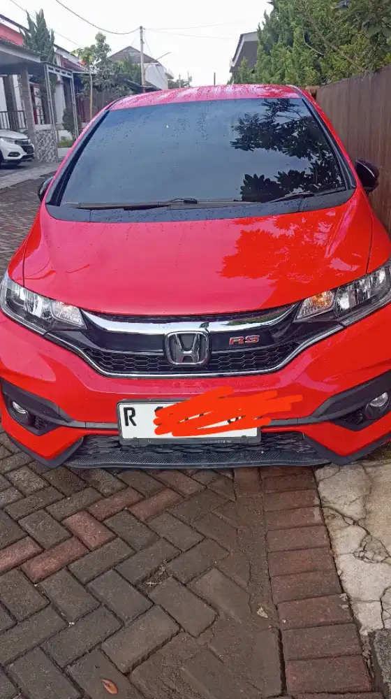Dijual Honda Jazz RS 2018 Low Km (Pemakaian 2019)