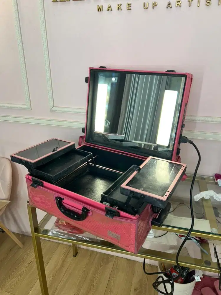 Koper Make Up Sonia Miller Koper MUA Tas Make Up Preloved Bonus Cover