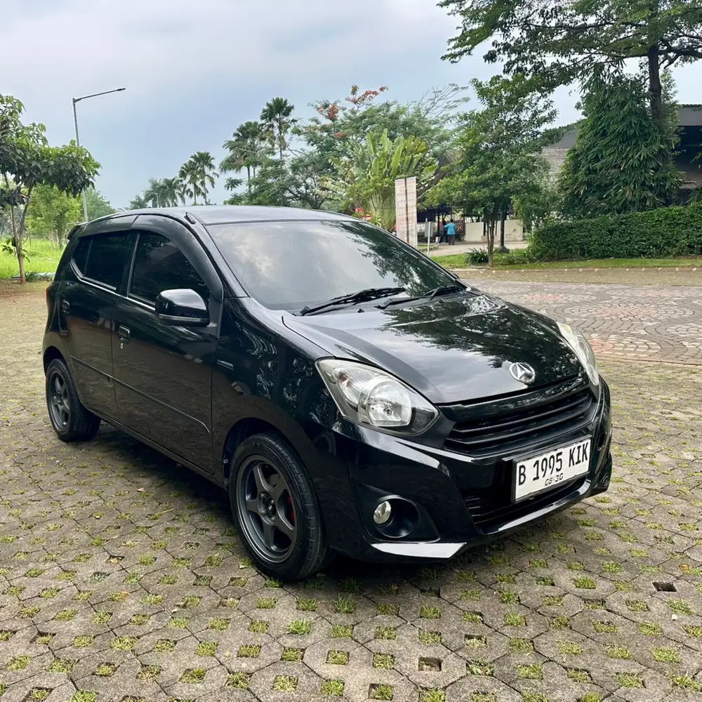 Daihatsu Ayla X 1.0 at 2016