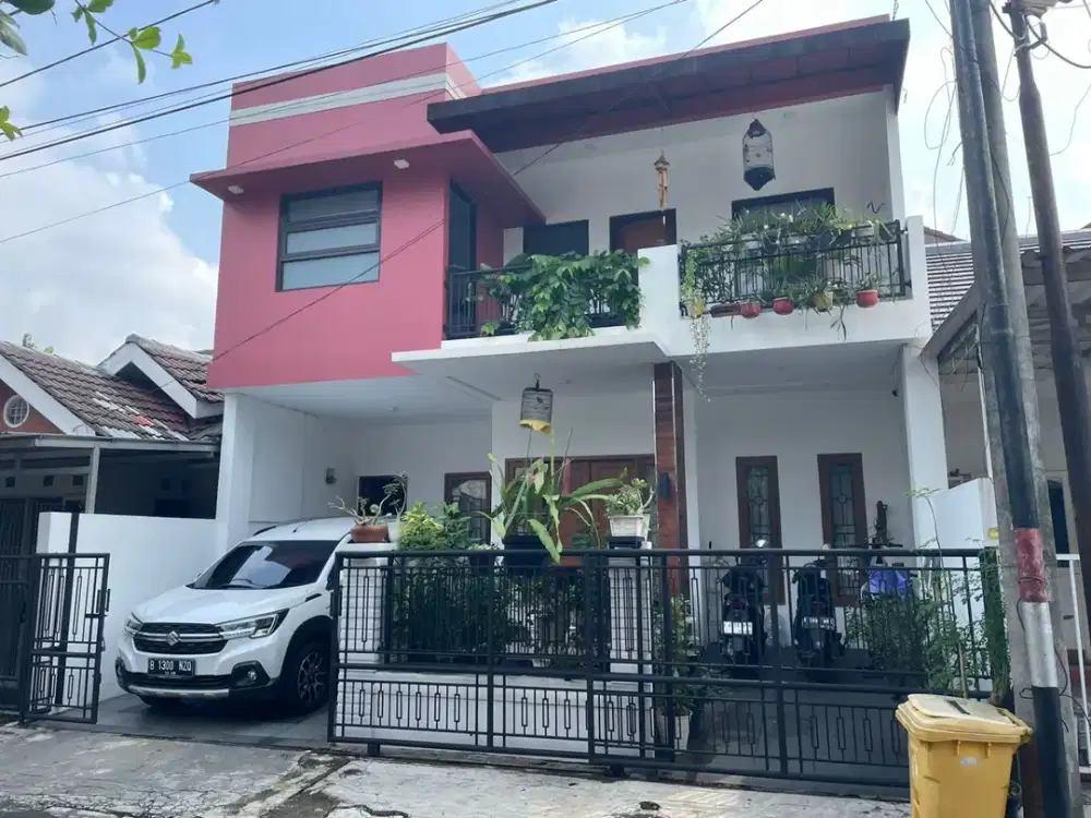 Rumah Bagus Hadap Barat SHM di BSD Nusaloka Tangerang