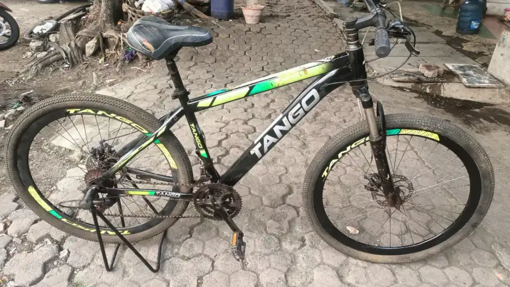 Sepeda MTB uk27,5 tanggo ban tebal semua operan normal