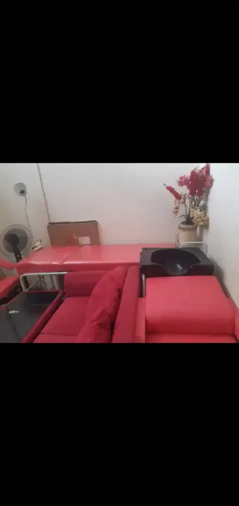 Peralatan salon kecantikan dan massage