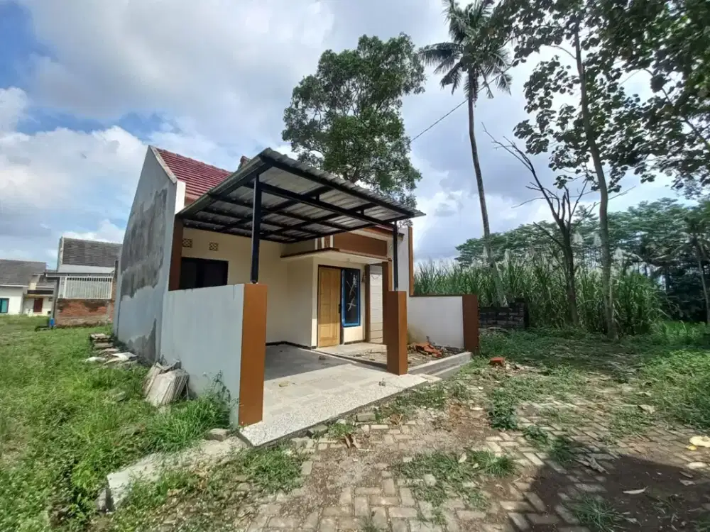 RUMAH BELAKANG GOR KEN AROKHARGA TERJANGKAU