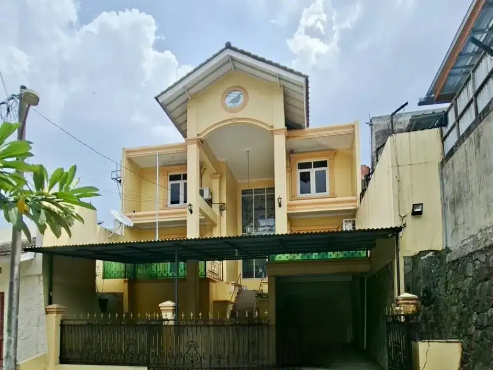 Rumah 2 Lantai Semi Furnished di Jl Cucur Sektor IV Bintaro Jaya Pondok Karya, Pondok Aren