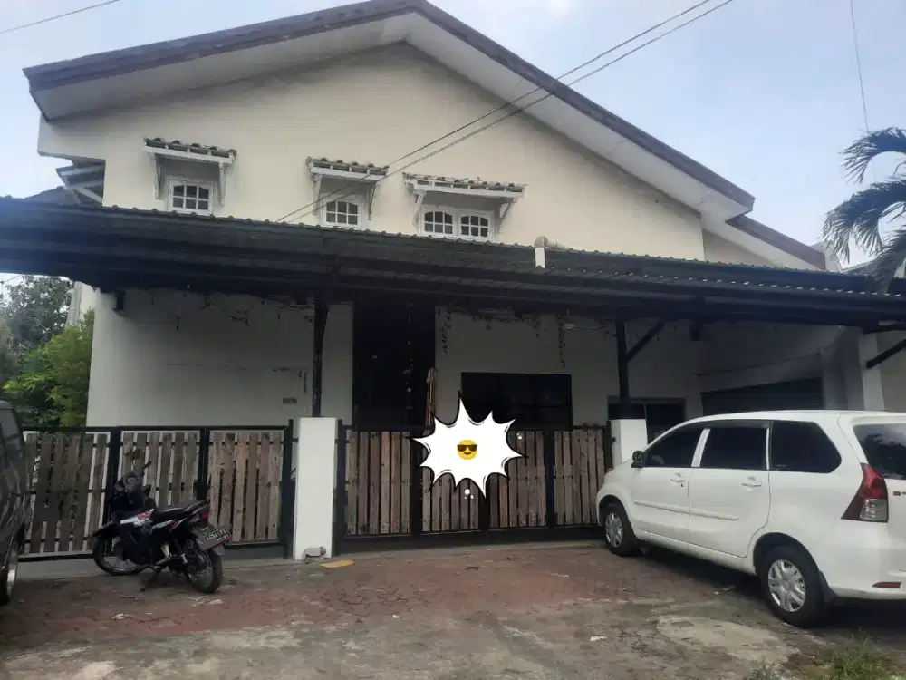 DIJUAL RUMAH HOOK 2LT DI DUKUH KUPANG UTARA ROW JALAN LUAS SIAP HUNI