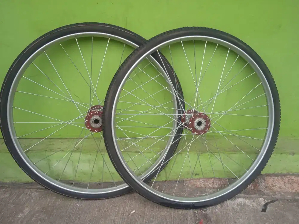 Sepasang Roda gerobag komplit