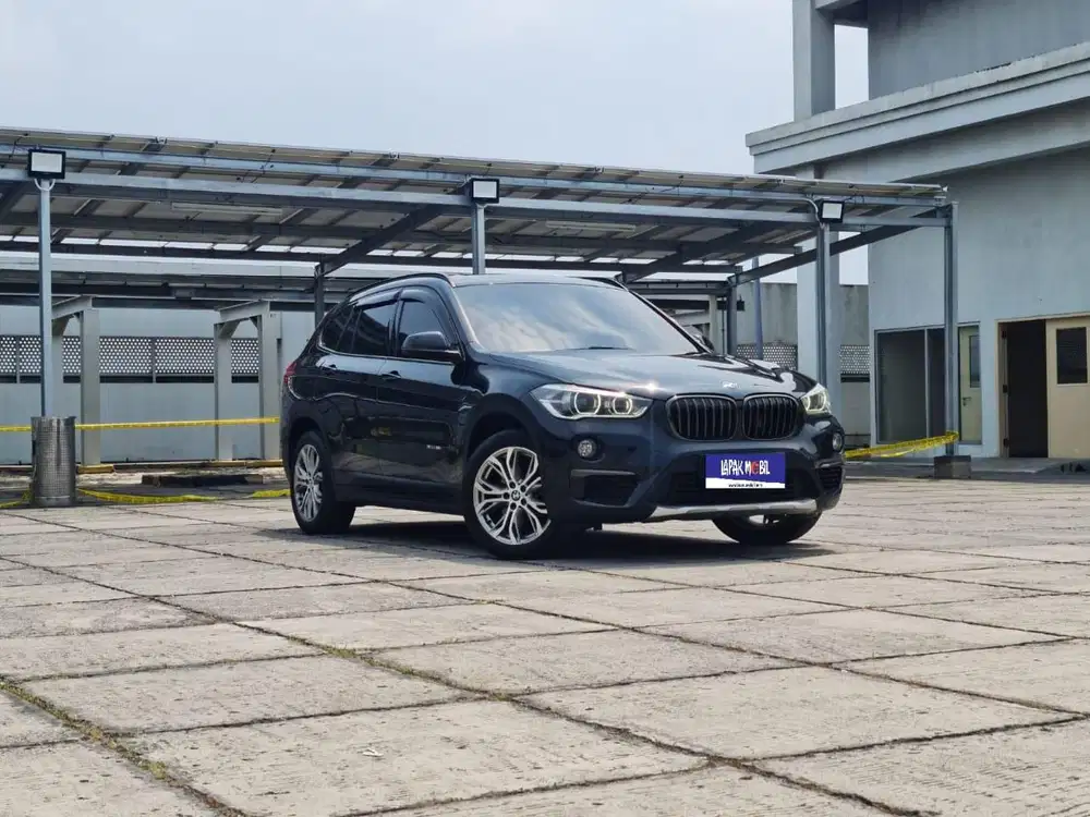 BMW X1 1.5 sDrive18i xLine AT 2018 Hitam KM 34RB