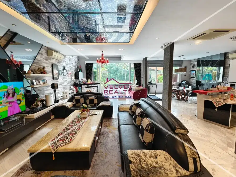 Dijual Townhouse Springhill Golf Residence Luas 700m2 4 Lantai #VR1149