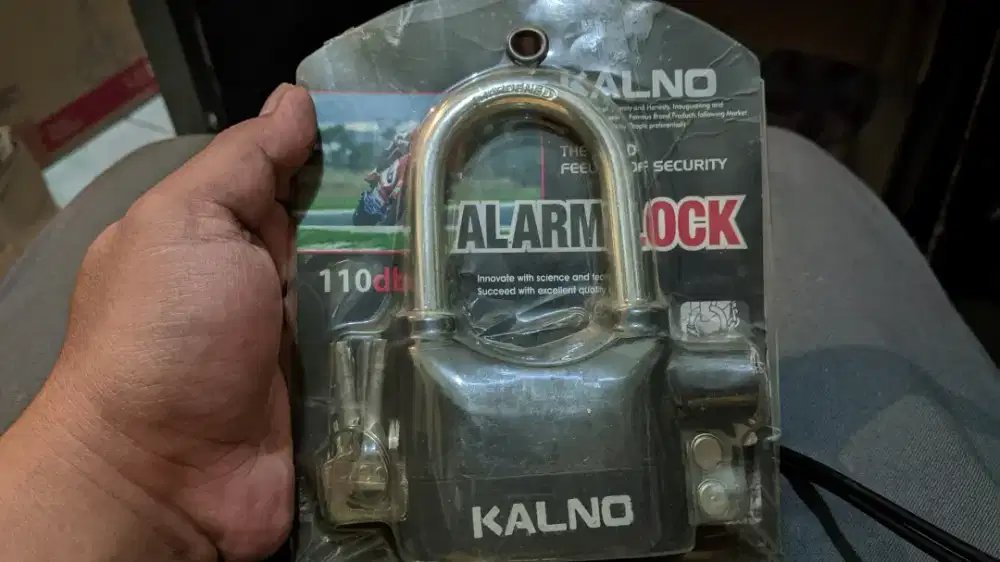 Gembok Dengan Suara Alarm