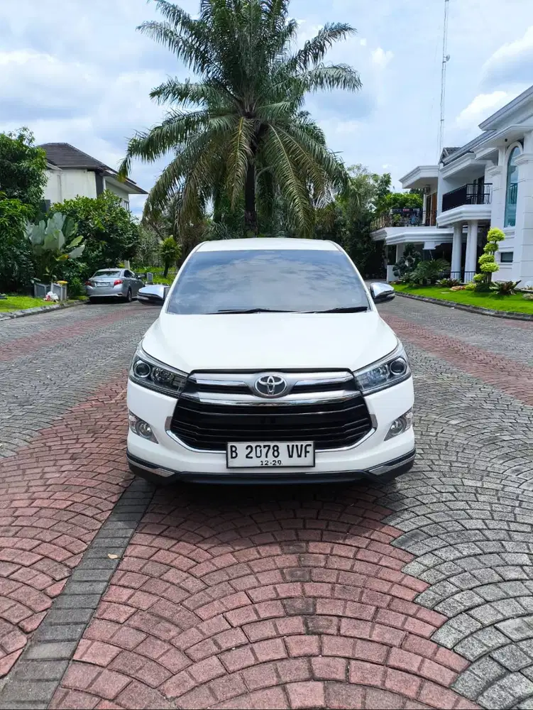 Innova Reborn Q 2.4 Diesel Matic 2016 Istimewa Low kilometer
