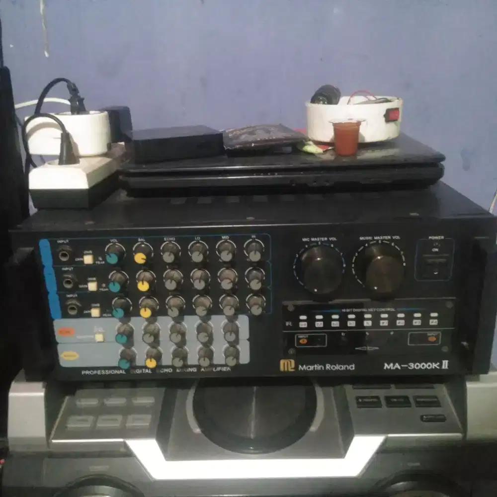 Ampli dan speaker